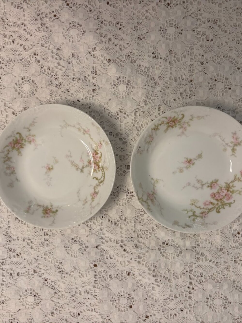 VTG Theodore Haviland Porcelain 2 Dessert Bowls Delicate Pink Floral Vine Detail